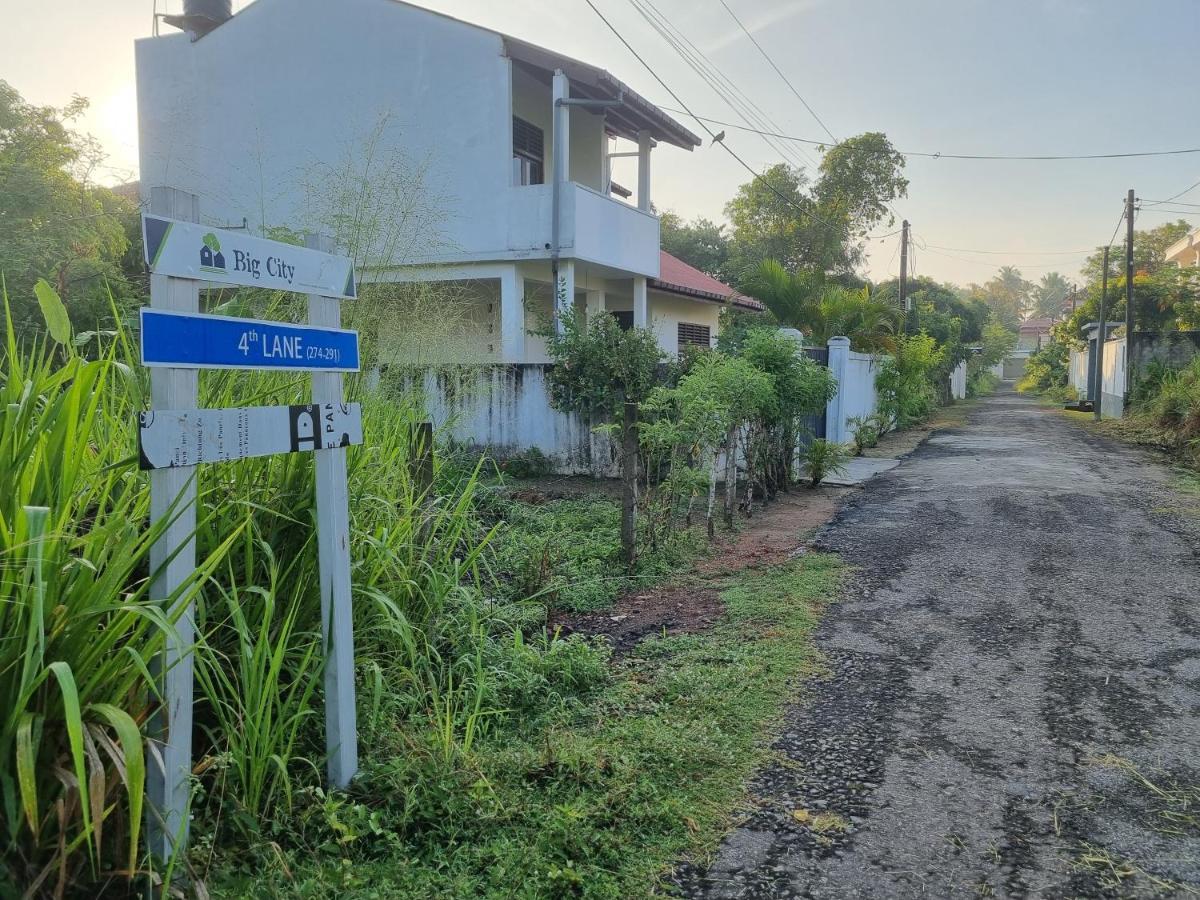 Vidushi Home Minuwangoda Kültér fotó